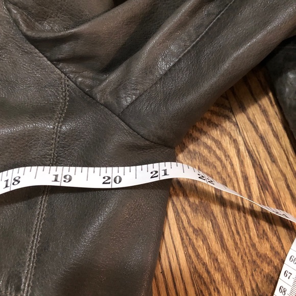 DANIER - Leather Jacket - Picture 14 of 15